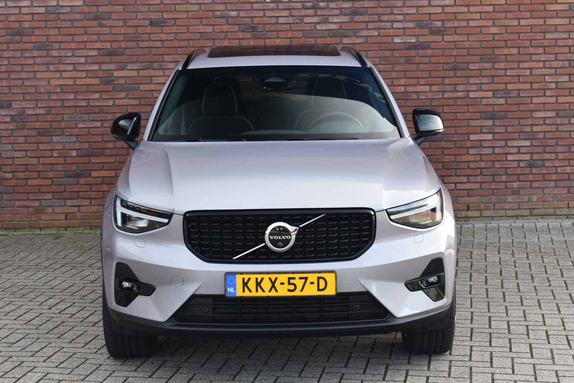 Volvo XC40 B4 211PK Plus Dark - Afbeelding 4