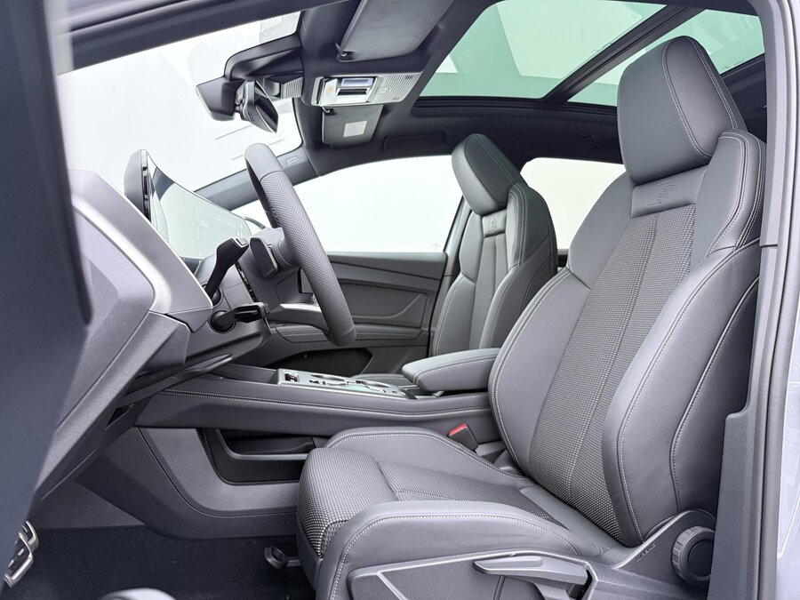 Audi Q4 e-tron S edition 45 82 kWh 210 kW / 286 PK