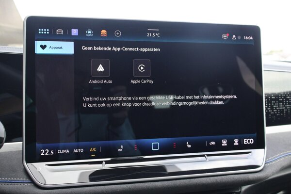 Apple Carplay/Android Auto Apple Carplay/Android Auto