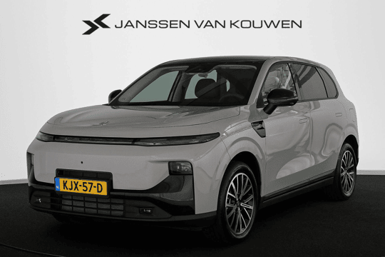 Leapmotor B10 Design Hybrid EV 18.8 kWh