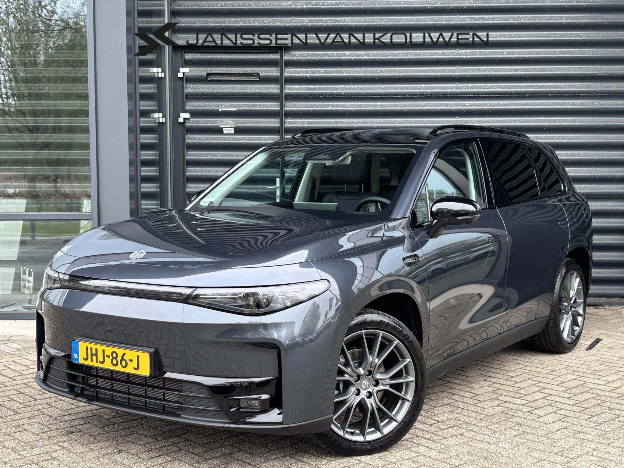 Leapmotor C10 Design REEV 28.4 kWh