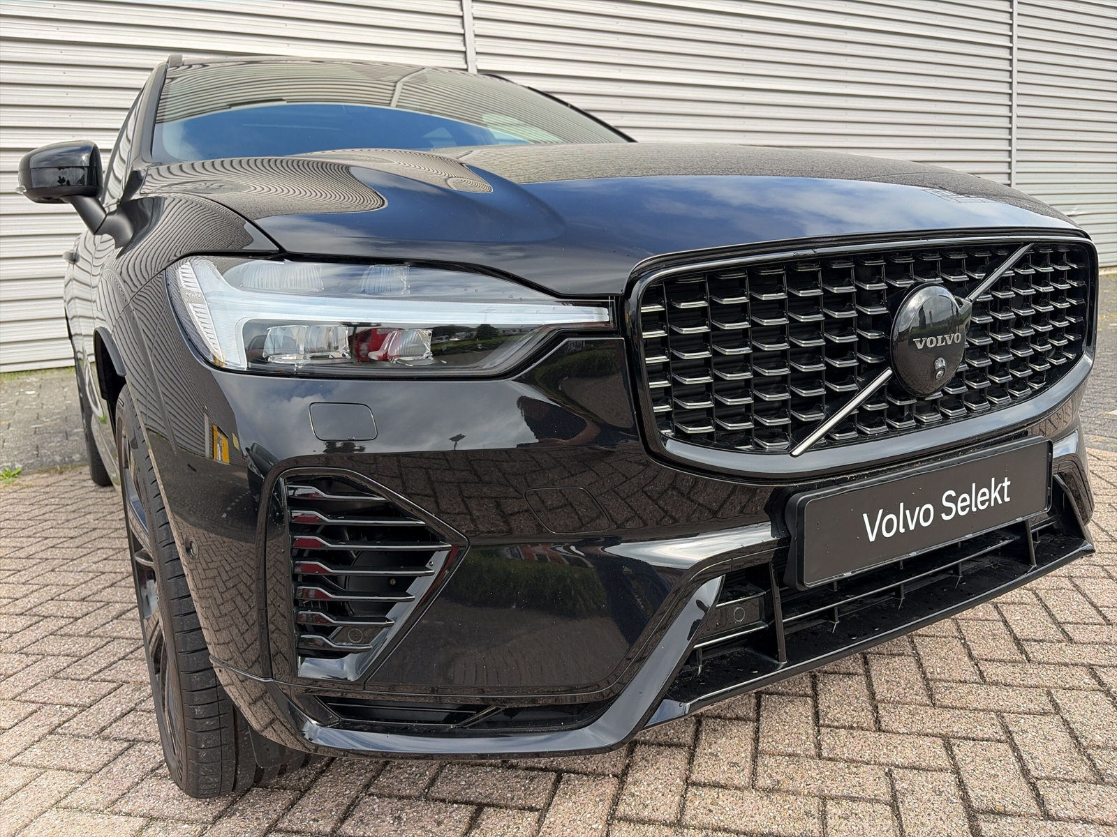 Volvo XC60 T8 Plug-in hybrid AWD Plus Black Edition - Afbeelding 4