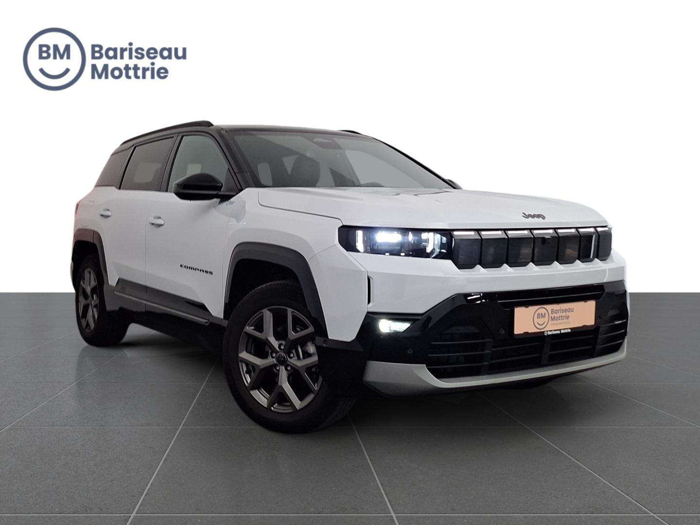 Jeep Compass ALTITUDE*FULL OPTION*PANORAMISCH DAK*LEDER*ZETELVERWARMING EN KOELING*MASSAGE ZETELS*CARPLAY*GPS*360°CAMERA*