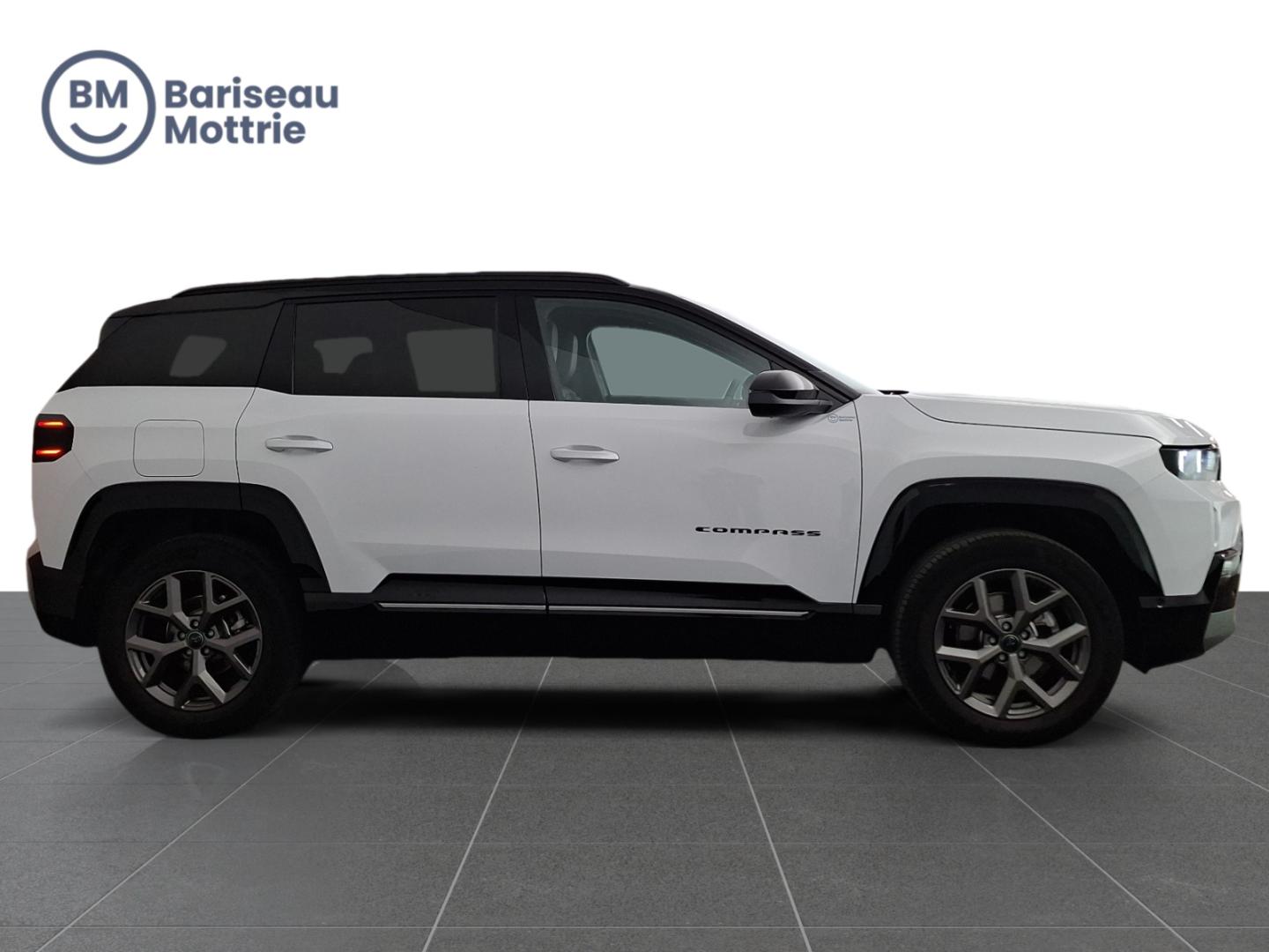 Jeep Compass ALTITUDE*FULL OPTION*PANORAMISCH DAK*LEDER*ZETELVERWARMING EN KOELING*MASSAGE ZETELS*CARPLAY*GPS*360°CAMERA* - Afbeelding 3