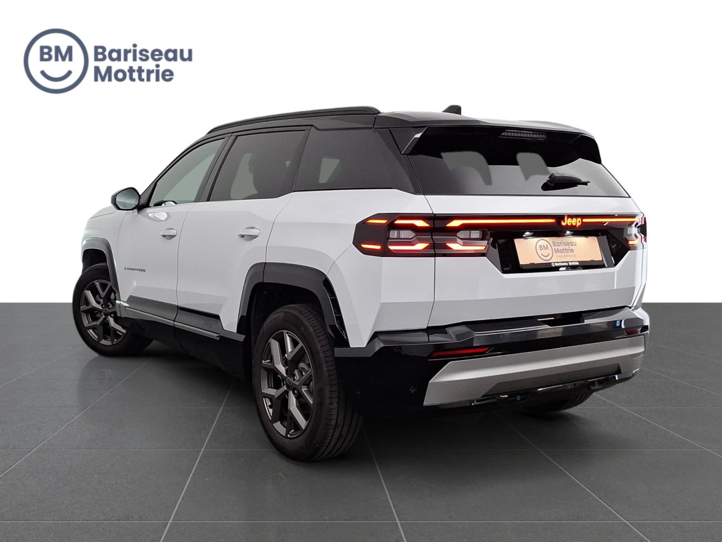 Jeep Compass ALTITUDE*FULL OPTION*PANORAMISCH DAK*LEDER*ZETELVERWARMING EN KOELING*MASSAGE ZETELS*CARPLAY*GPS*360°CAMERA* - Afbeelding 4