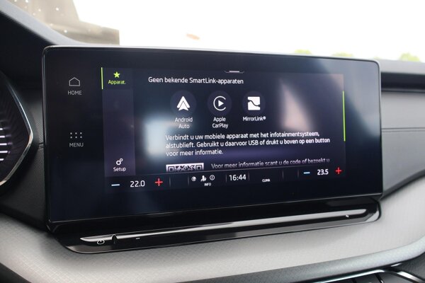 Apple Carplay/Android Auto