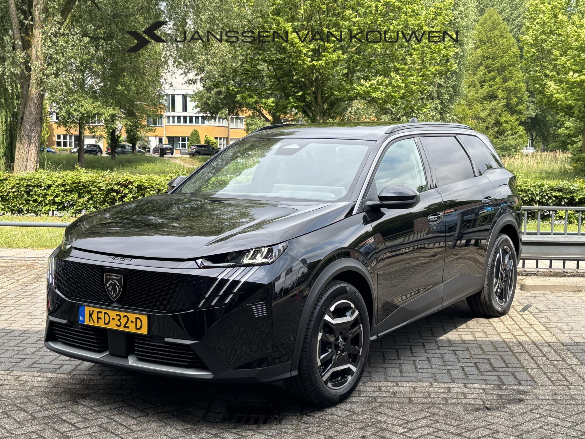 Peugeot 5008 1.6 Plug-in Hybrid 195 Allure 7p