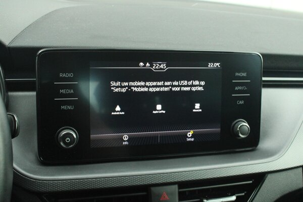 Apple Carplay/Android Auto