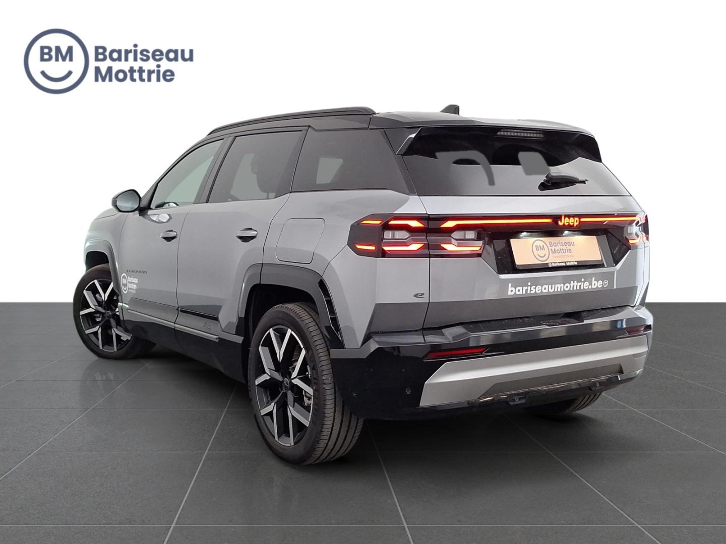 Jeep Compass ELEKTRISCH 74 kWh Altitude *FULL OPTION*PANO EN OPEN DAK*360°CAMERA EN SENSOREN*MASSAGEZETELS*DAB*GPS*CARPLAY* - Afbeelding 4