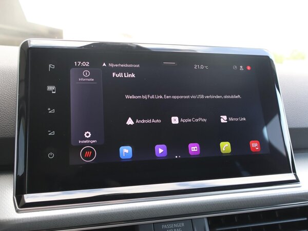 Apple Carplay/Android Auto