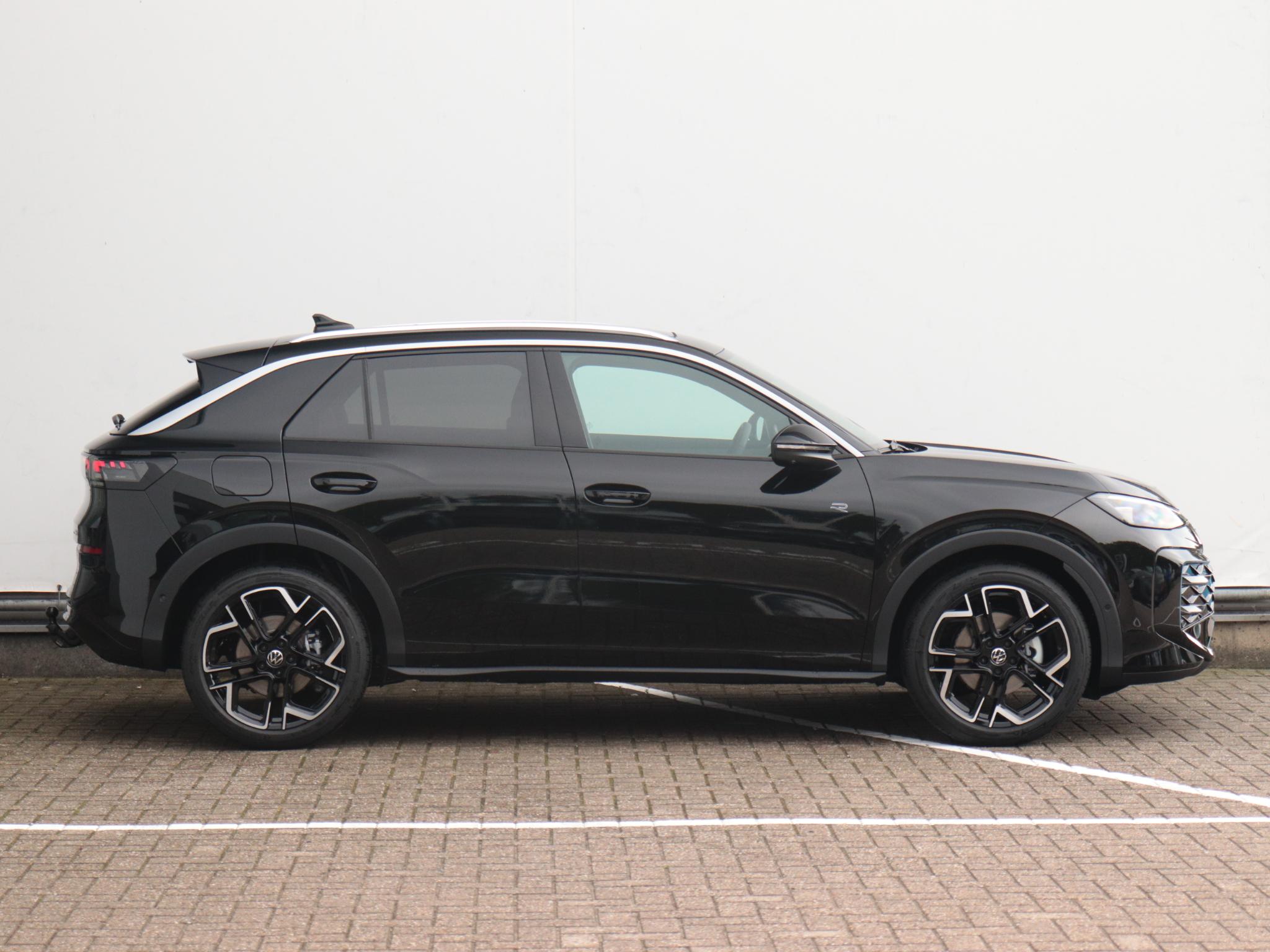 Volkswagen T-Roc R-Line First Edition 1.5 eTSI 110 kW / 150 PK SUV - Afbeelding 3