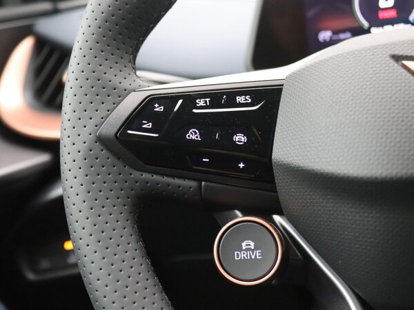 cruise control adaptief met Stop&Go en stuurhulp cruise control adaptief met Stop&Go en stuurhulp