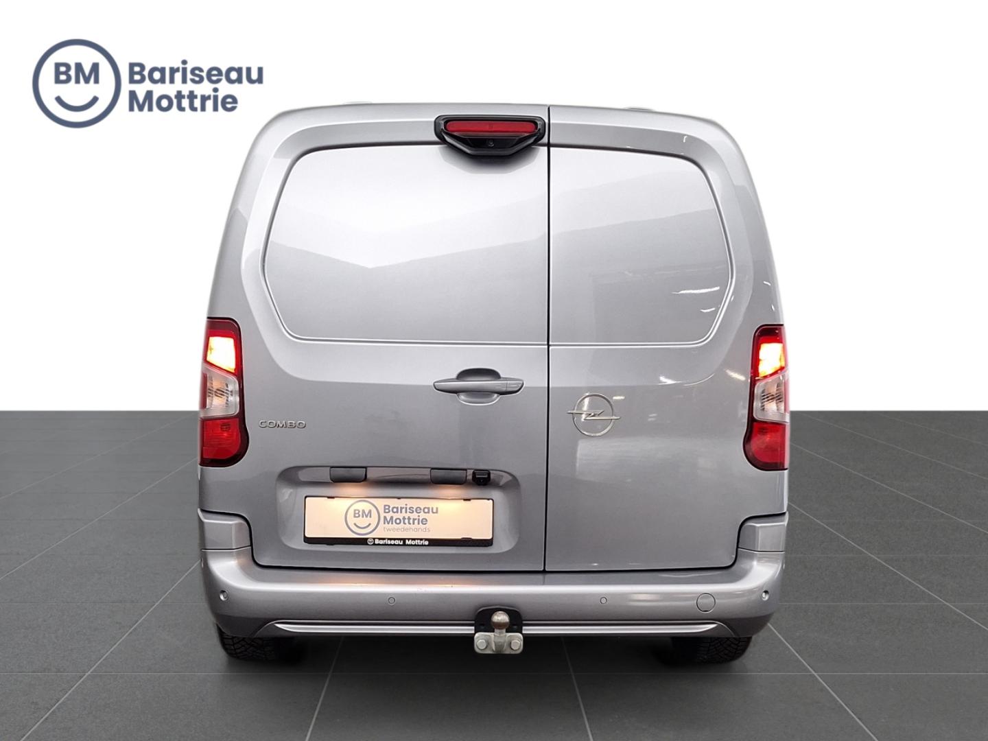 Opel Combo L2H1 AUTOMAAT 3-ZIT *TREKHAAK*ZETEL EN STUUR VERWARMING*CAMERA ACHTER EN SENSOREN*DAB*GPS*CARPLAY* - Afbeelding 5