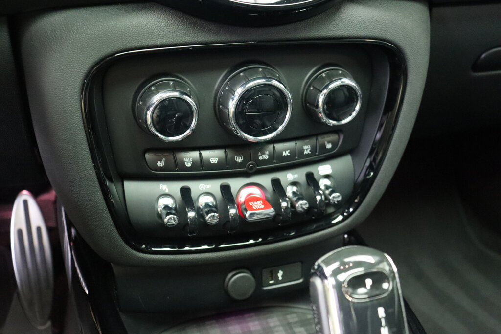 MINI Clubman 14