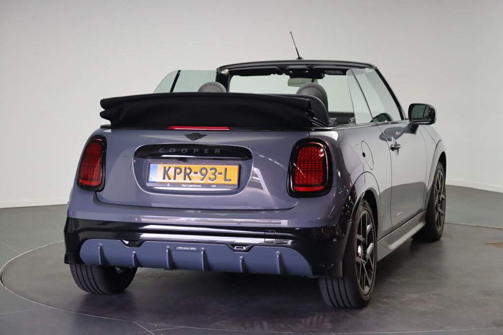 MINI Cooper Cabrio 3