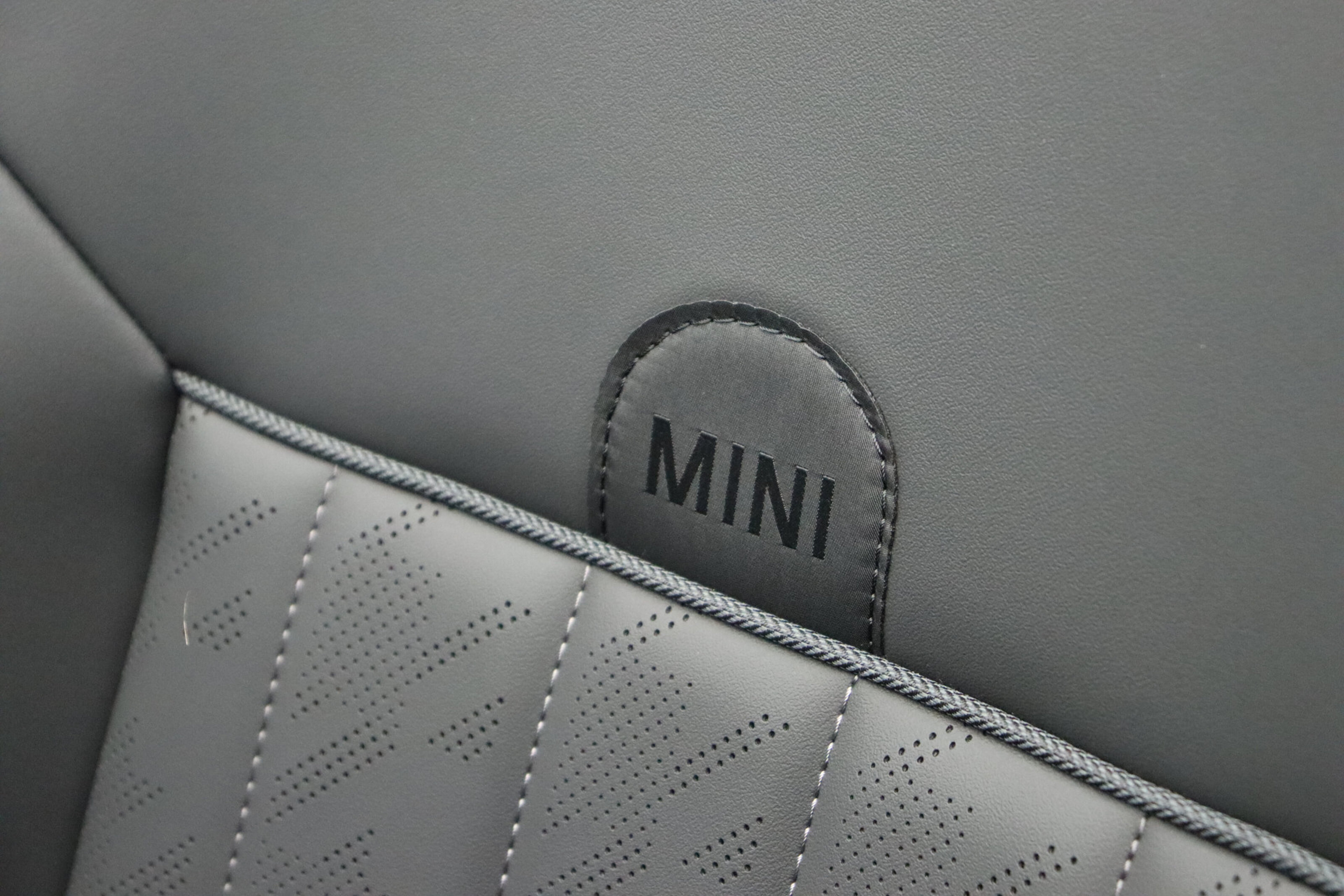 MINI Cooper Cabrio 9