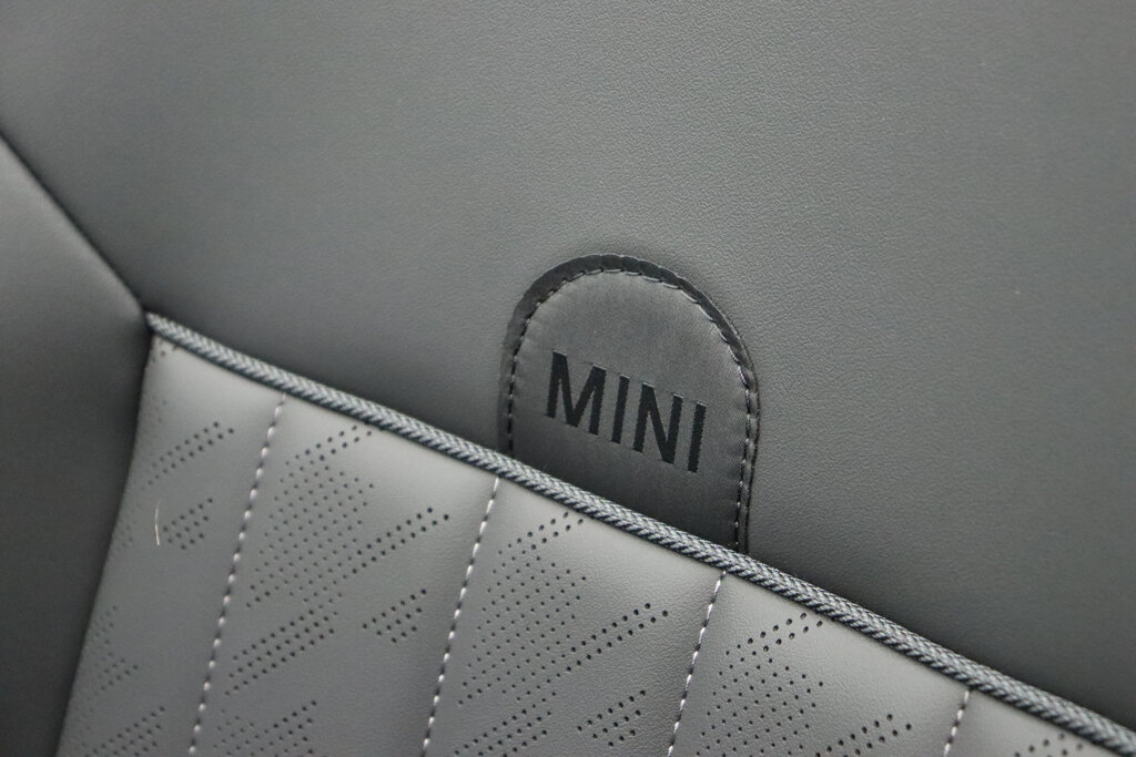 MINI Cooper Cabrio 9