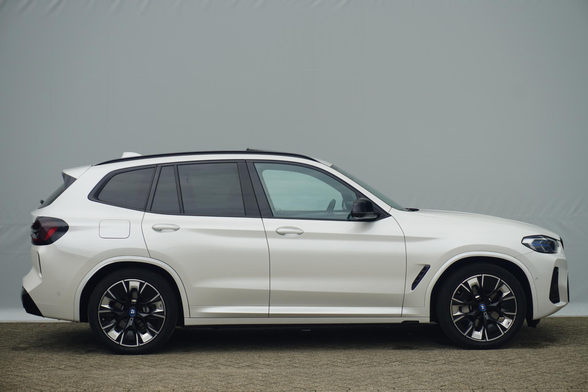 BMW iX3  - Afbeelding 5