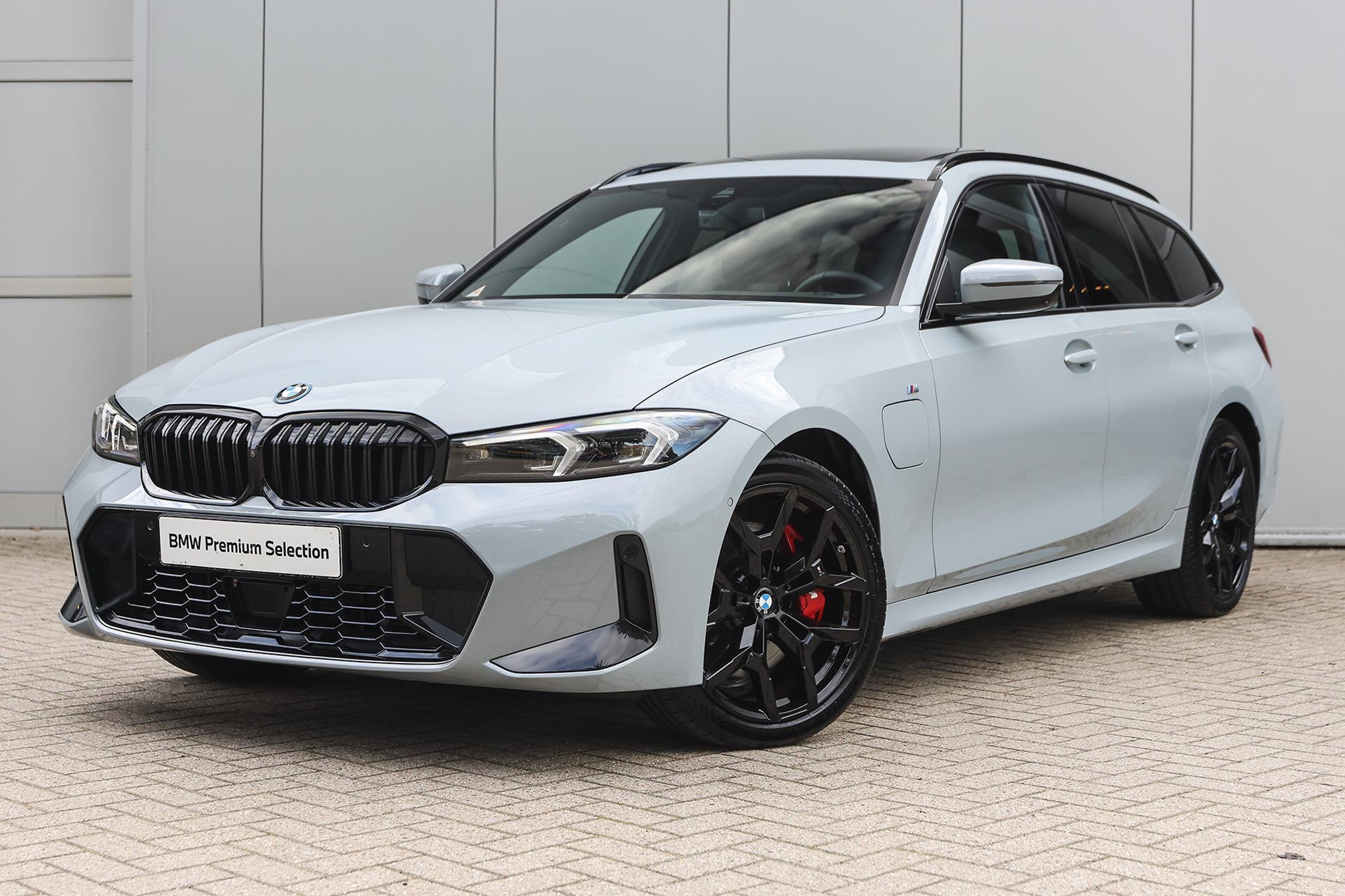 BMW 3 Serie Touring 330e M Sport Automaat