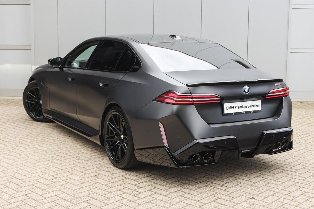 BMW M5 2