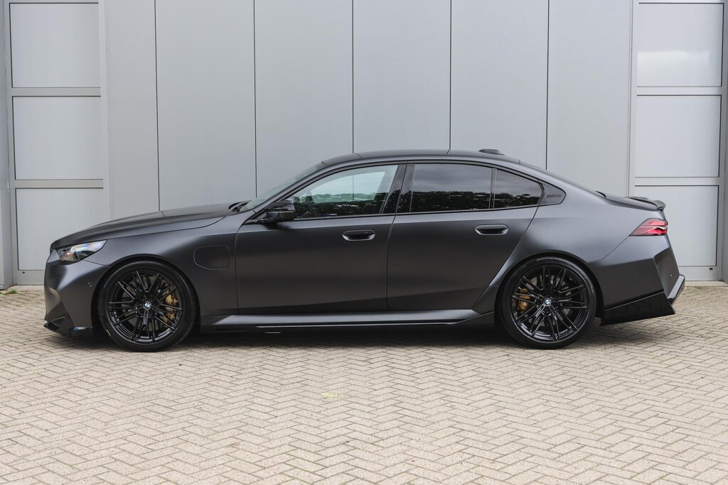 BMW M5 7