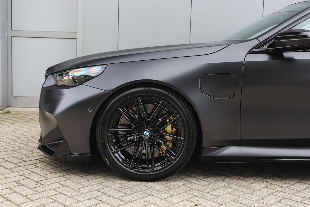 BMW M5 4