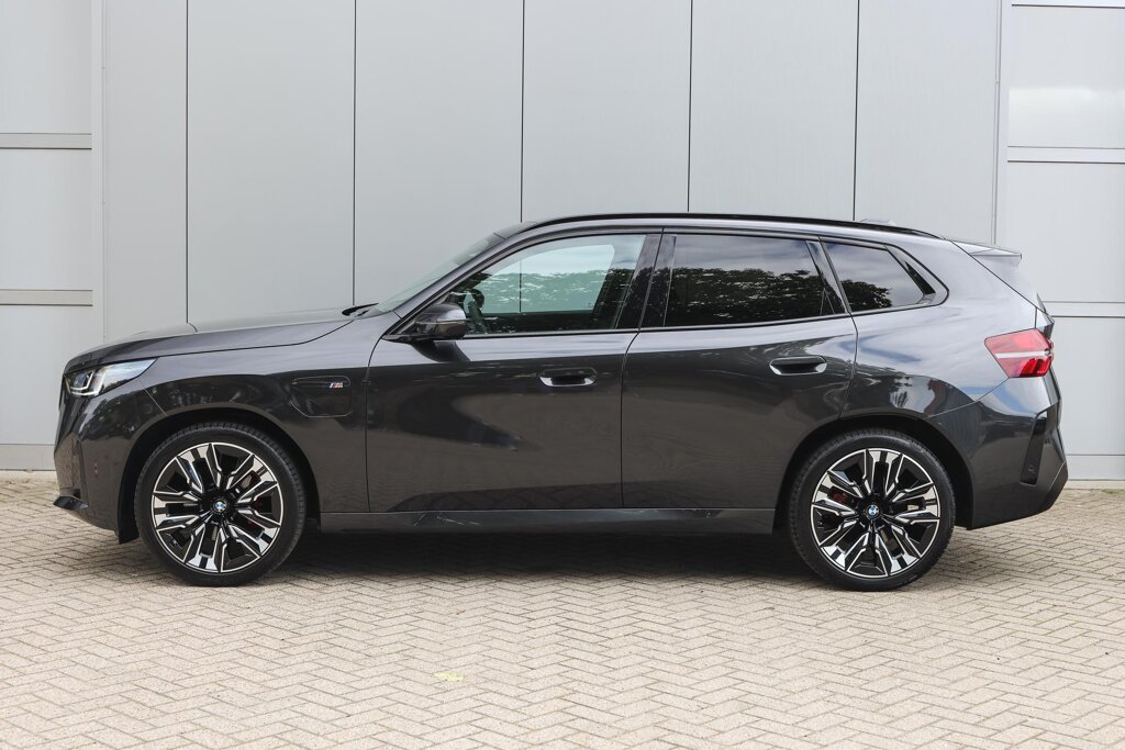 BMW X3 7