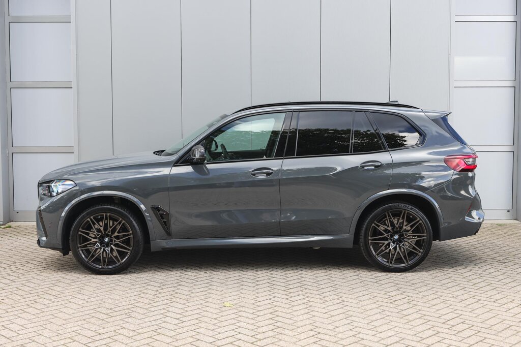 BMW X5 8