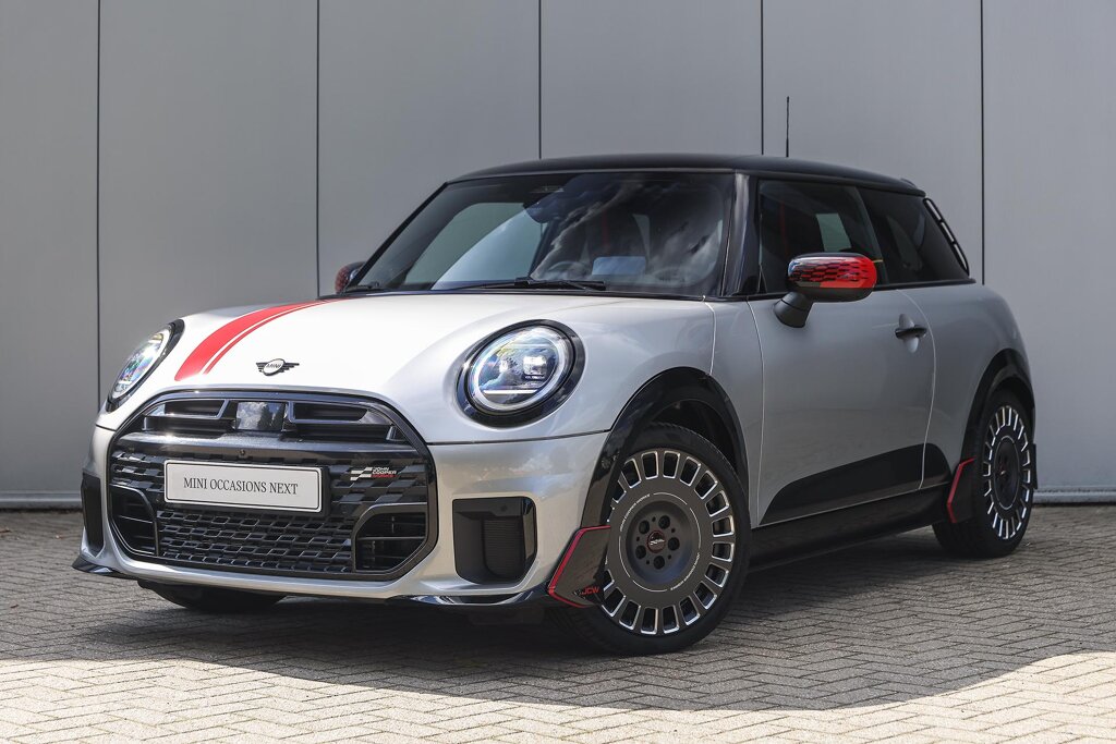 MINI 3-Deurs 1