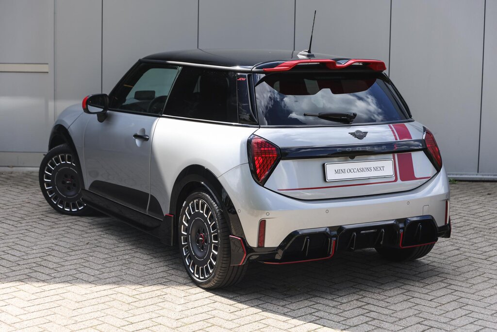 MINI 3-Deurs 2