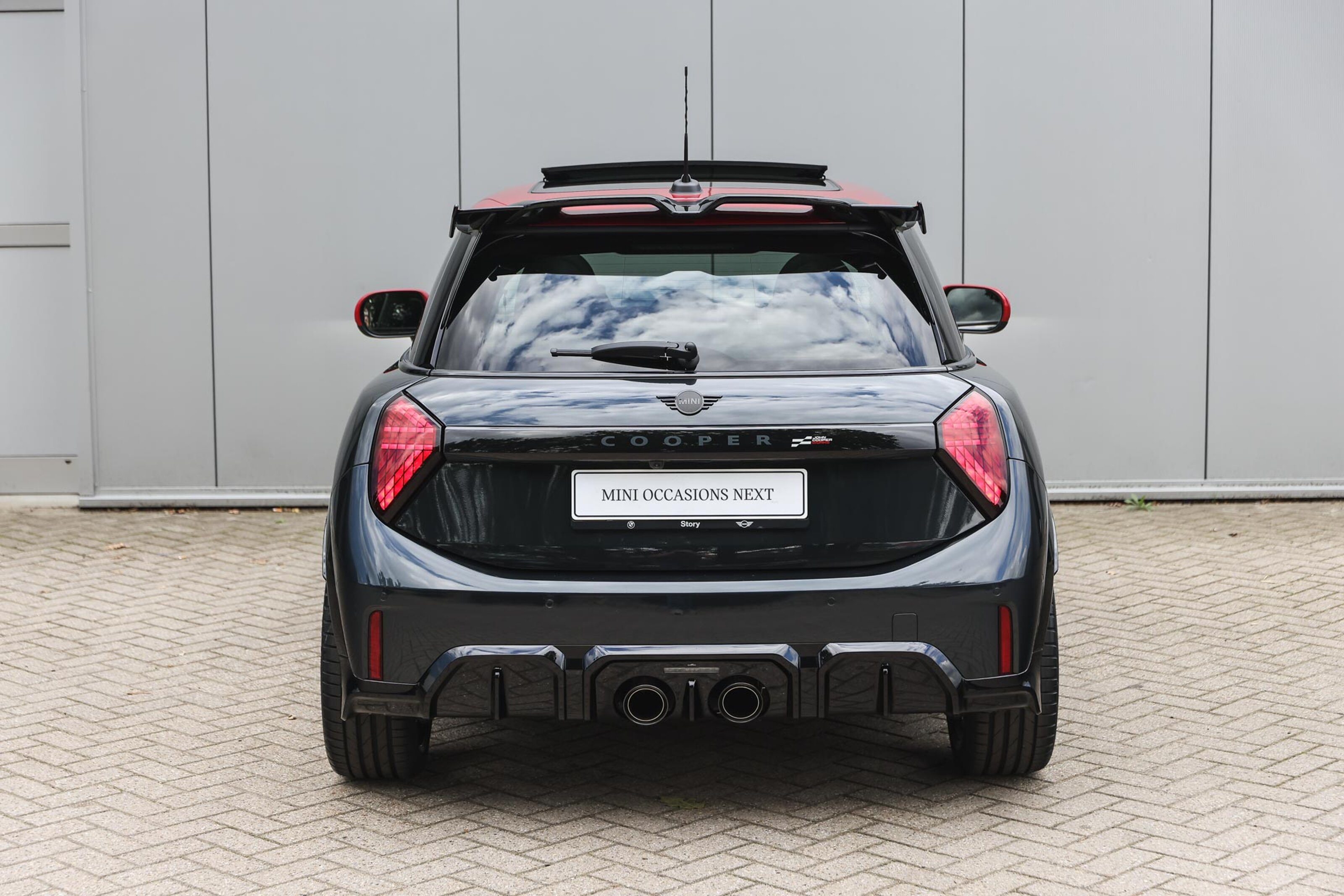 MINI 3-Deurs 7