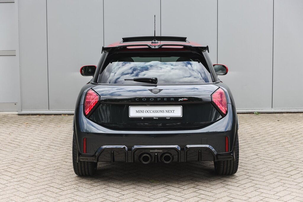 MINI 3-Deurs 7