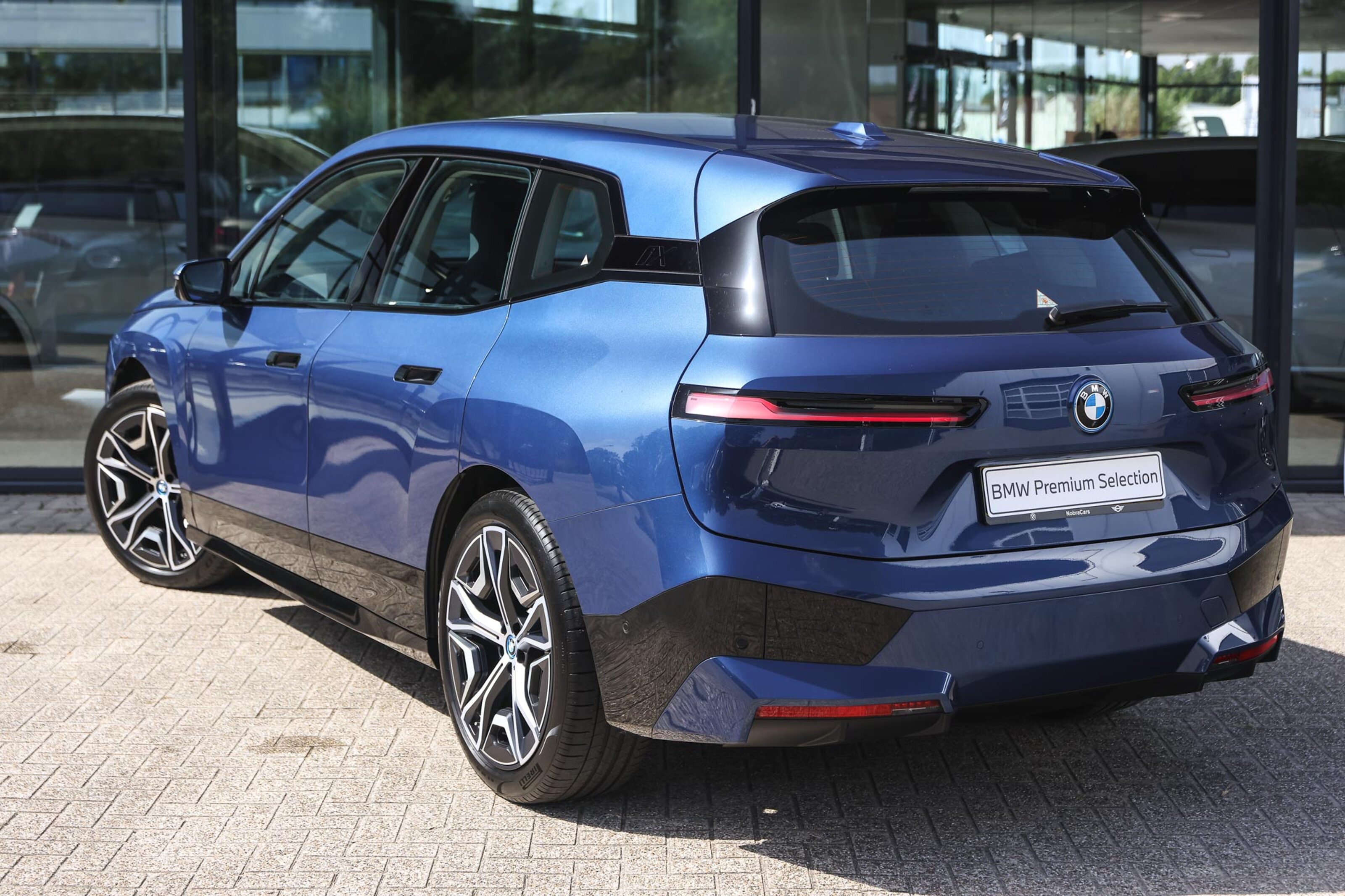 BMW iX xDrive40 High Executive