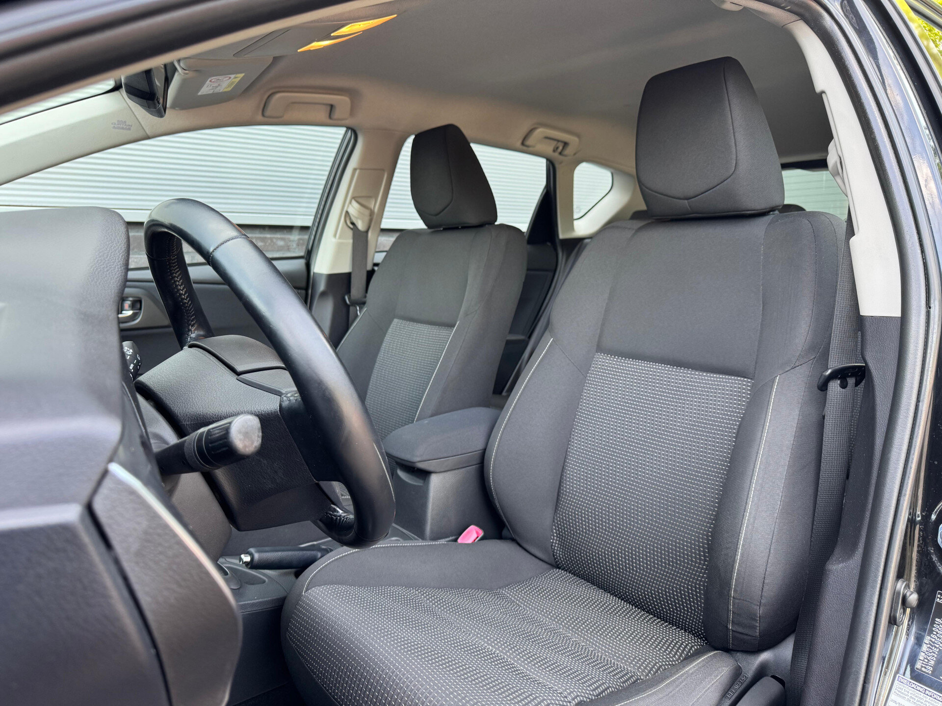 Toyota Auris 1.8 Hybrid Dynamic met Afneembare Trekhaak - Afbeelding 4