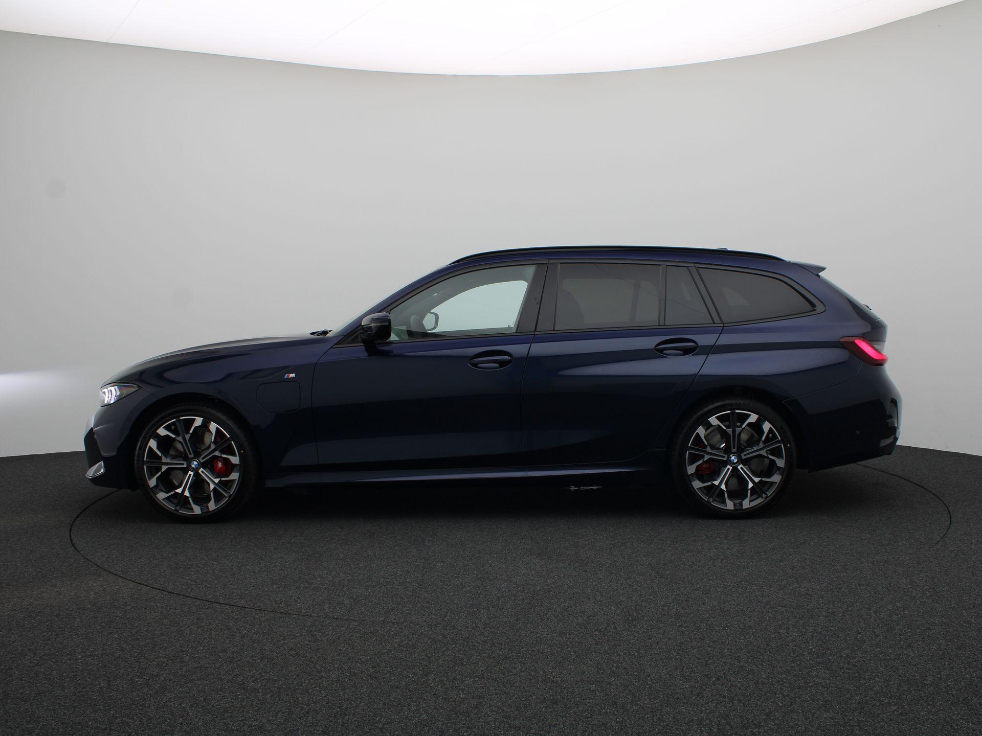BMW 3 Serie Touring 330e - Afbeelding 4