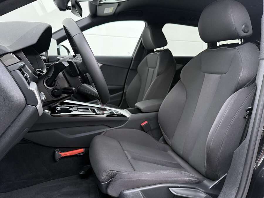 Audi A4 Avant 35 TFSI Advanced Edition