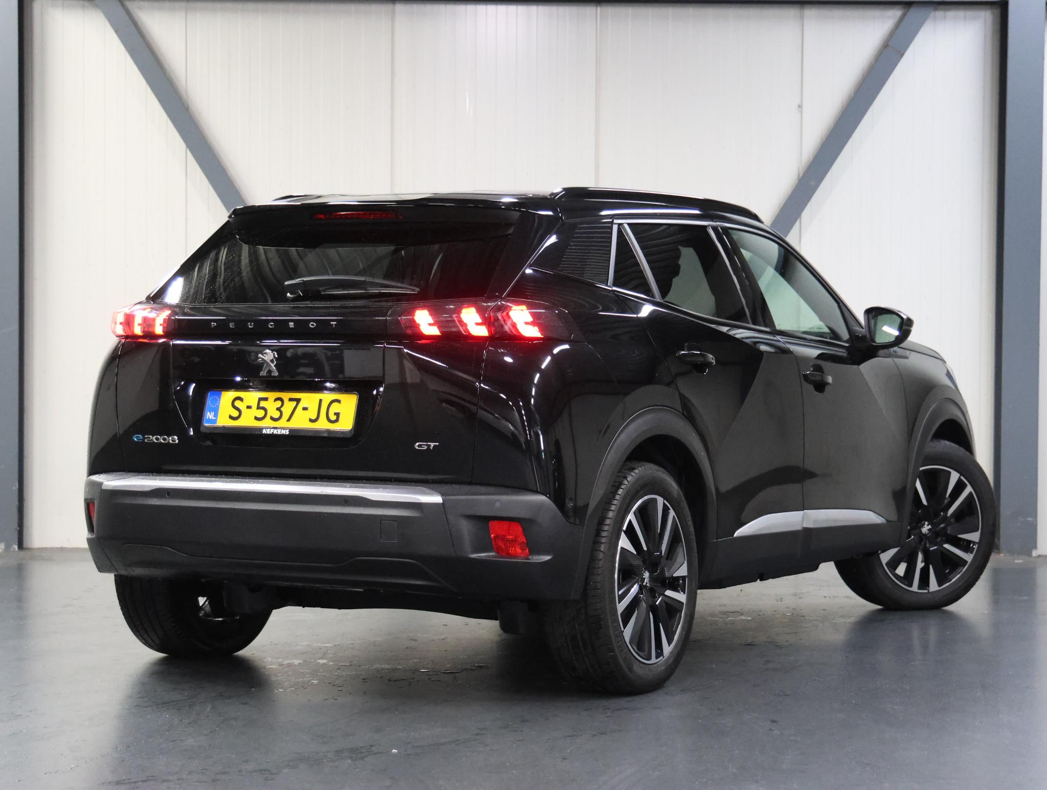 Peugeot e-2008 EV GT Pack 50 kWh 136PK - Afbeelding 3