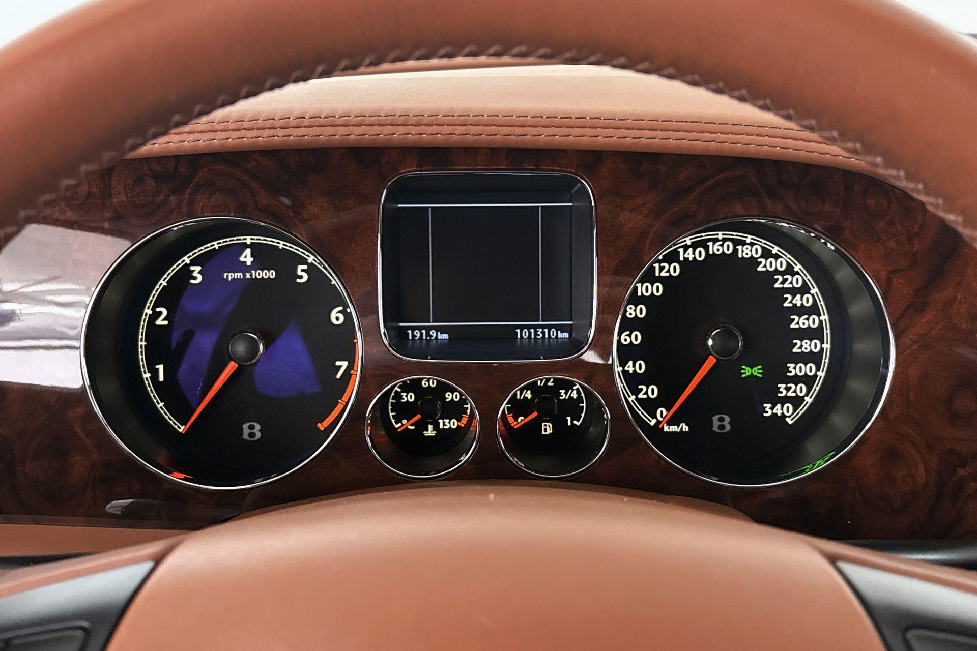 Bentley Continental GT (12)