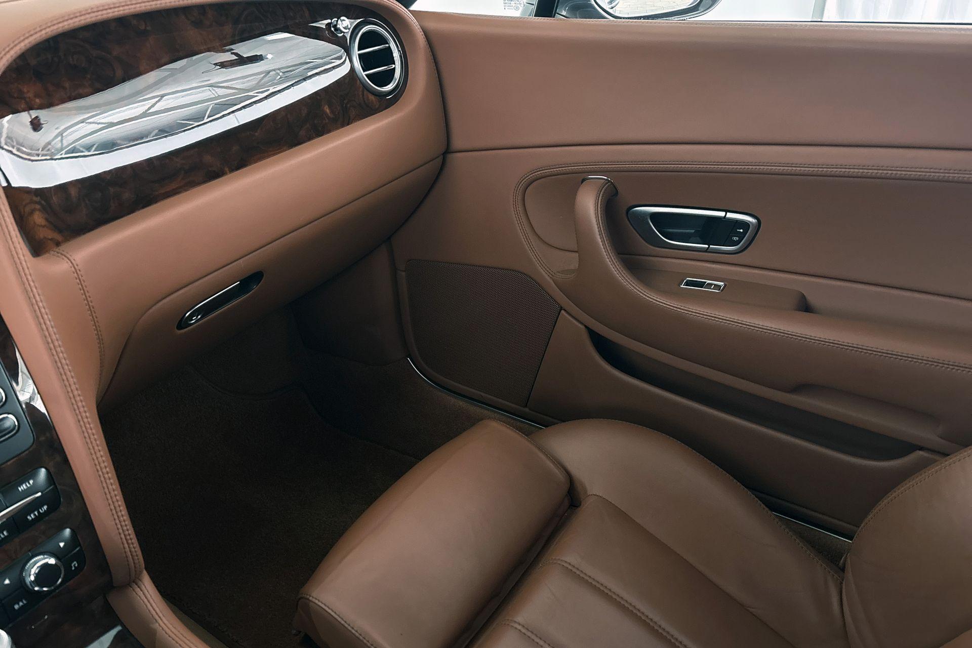 Bentley Continental GT (48)
