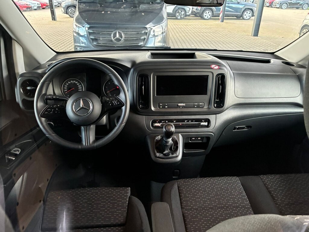 Mercedes-Benz Vito gesloten bestelwagen 116 Pro L3H1 Handbak | Navigatie | Camera | Betimmering | Trekhaak | All-Seasons | - Afbeelding 3