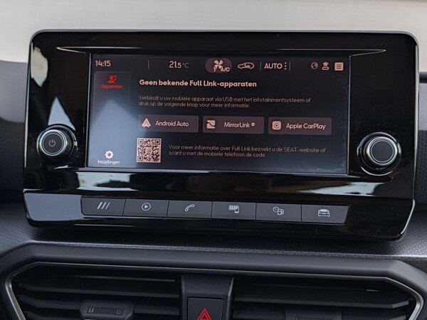 Apple Carplay/Android Auto Apple Carplay/Android Auto