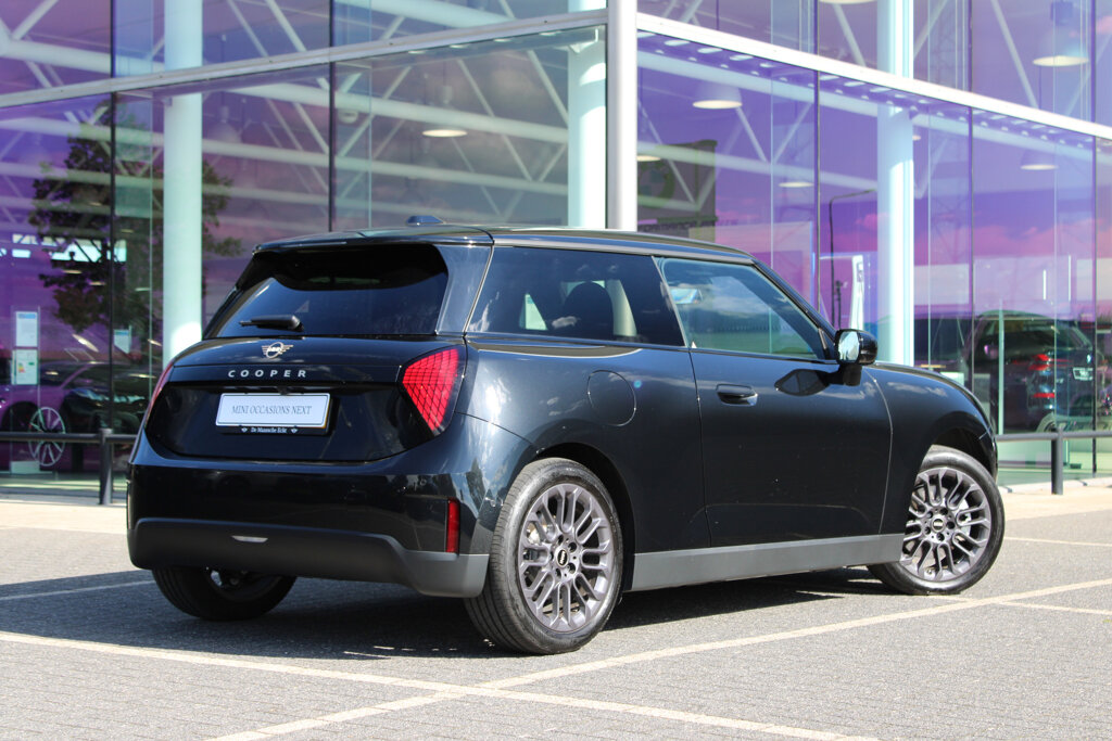 MINI 3-Deurs 4