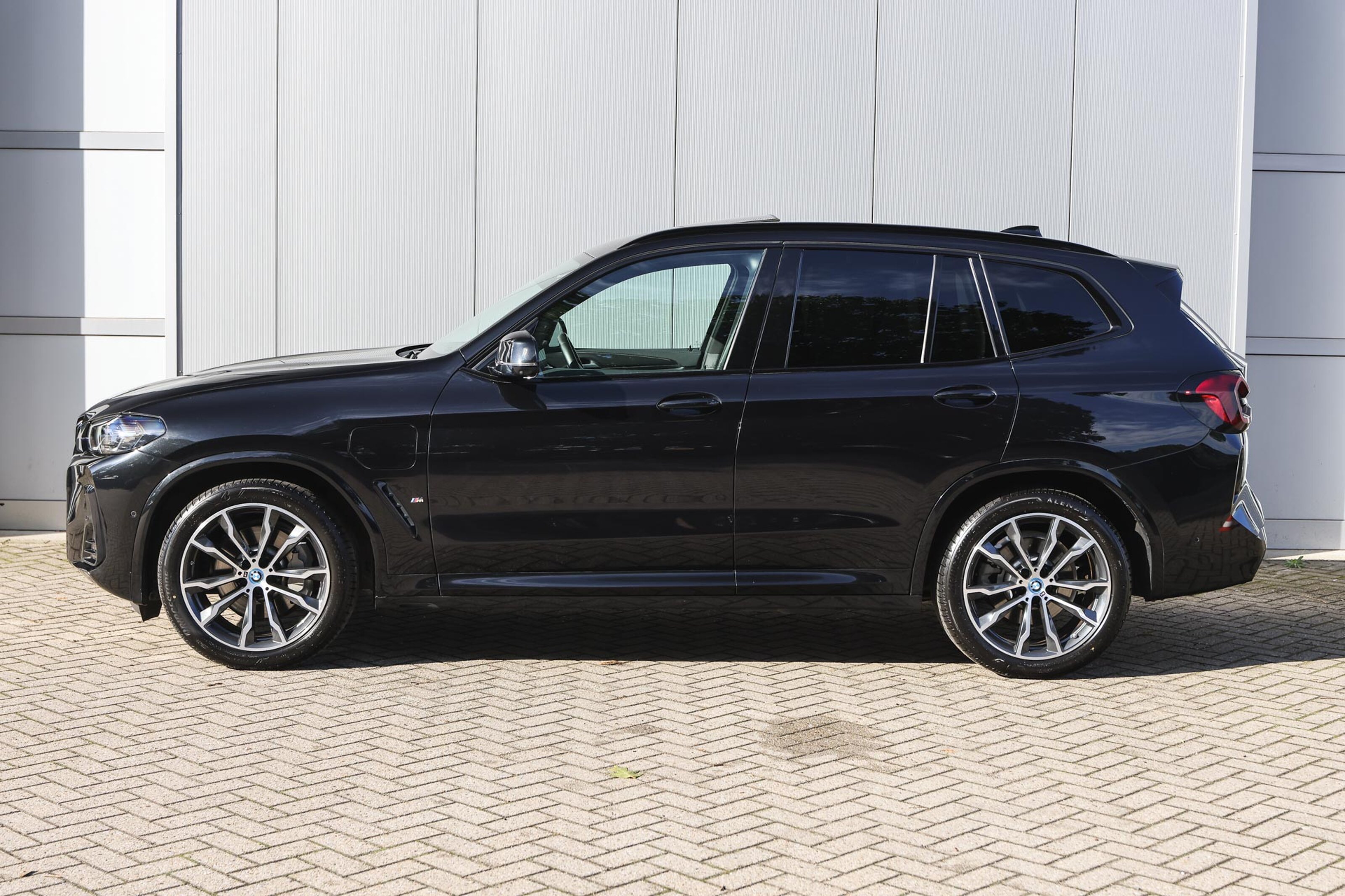 BMW X3 7