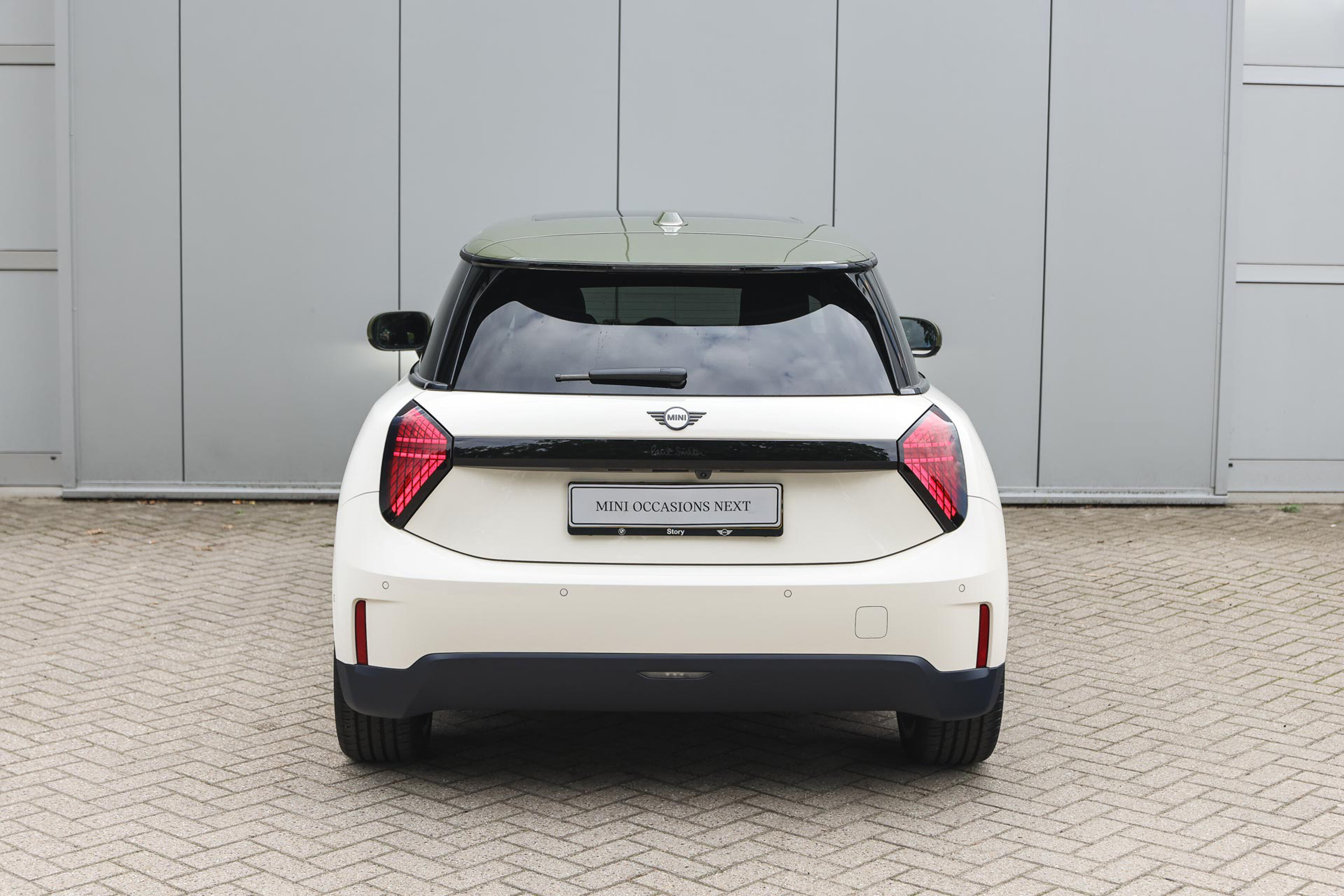 MINI 3-Deurs 6