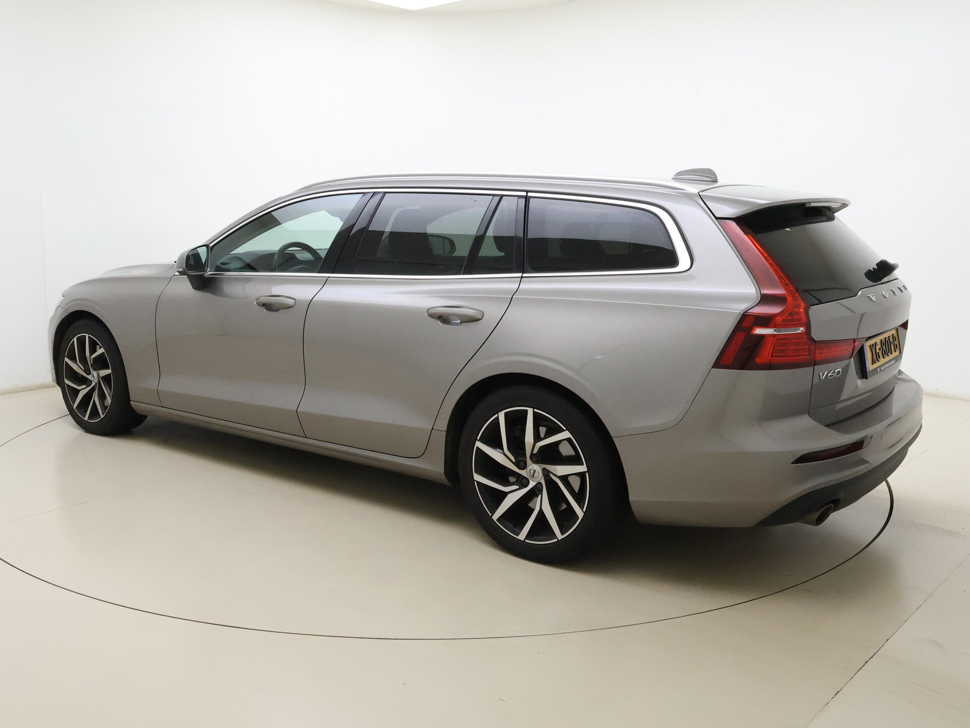 Volvo V60 T5 Momentum - Afbeelding 3