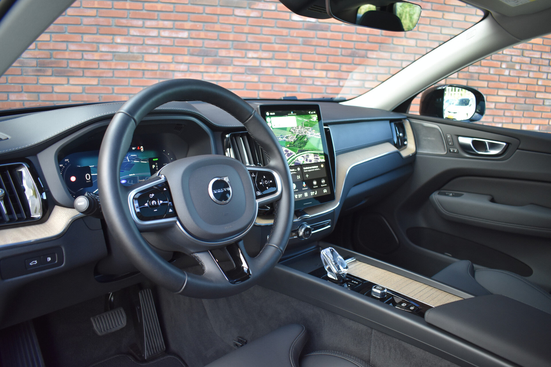 Volvo XC60 T6 350PK Plug-in hybrid AWD Ultra Dark - Afbeelding 5