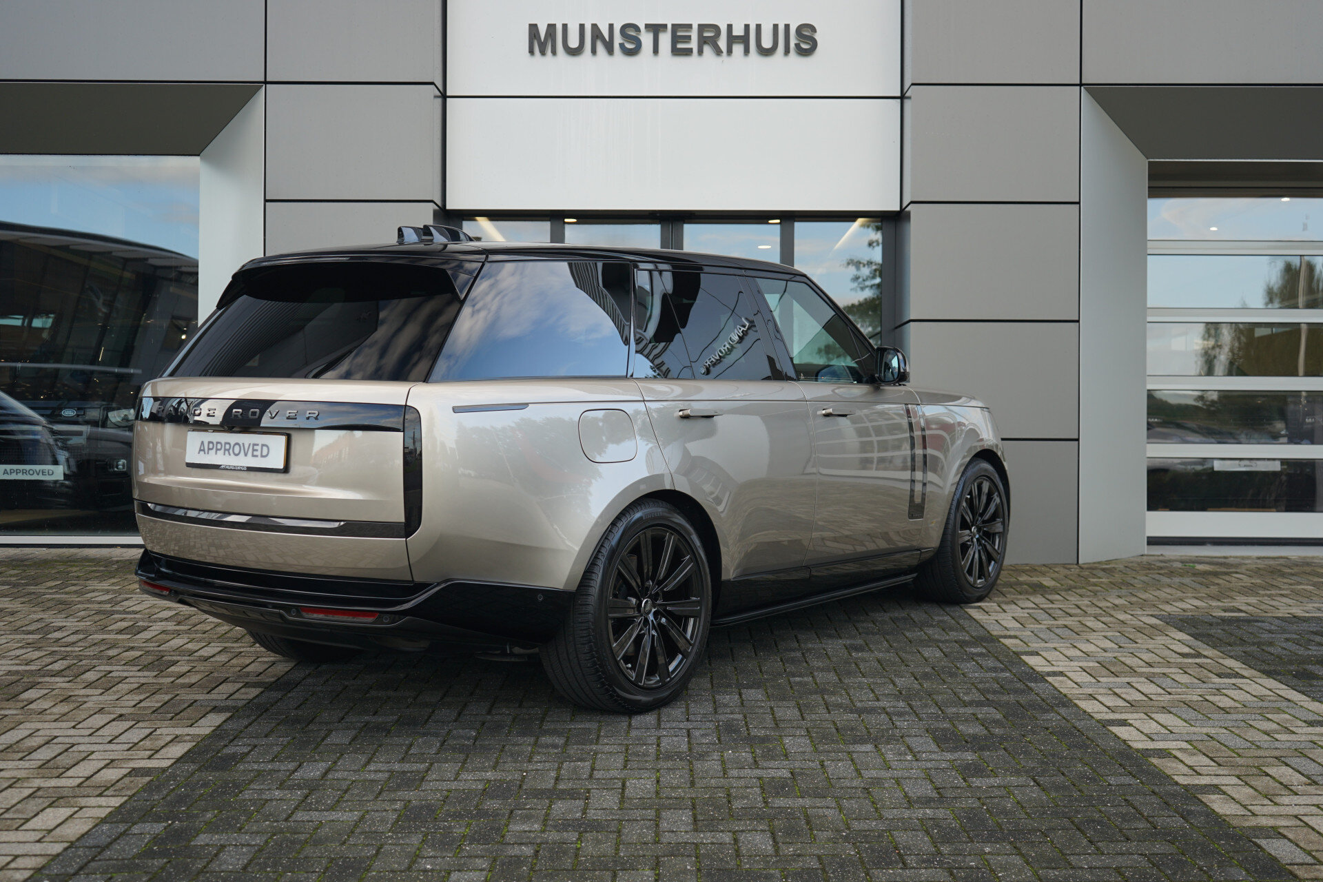 Land Rover Range Rover 3.0 P550e Autobiography PHEV