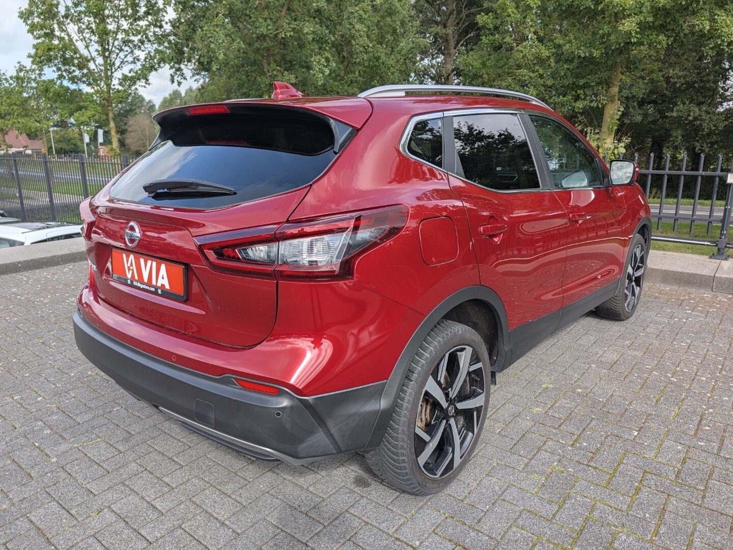 Nissan QASHQAI 1.3 160PK Tekna | Pano | Camera | Navi | PDC | Leder | LED | Elek. Stoelen | Stoelverw. - Afbeelding 3