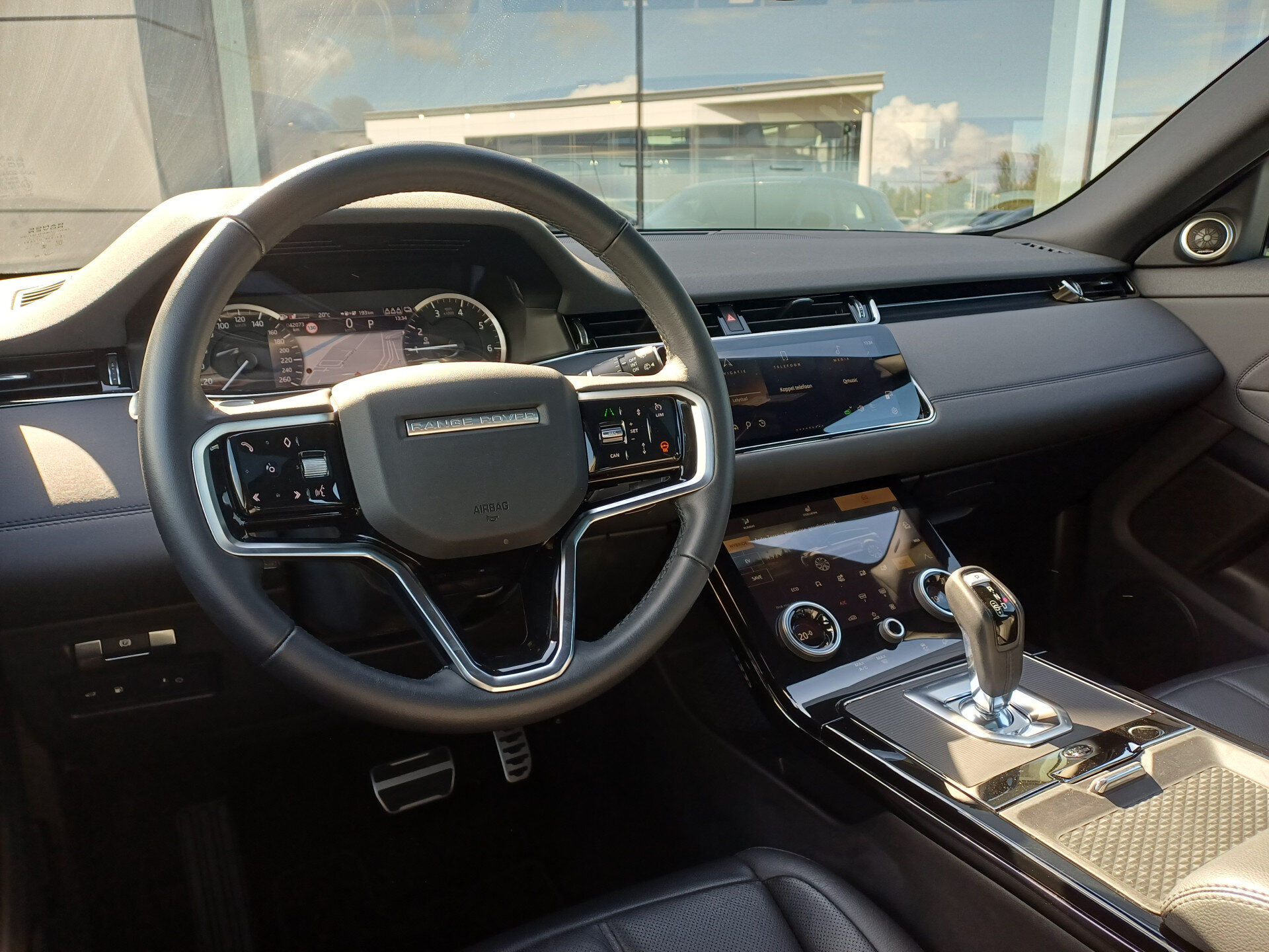Land Rover Range Rover Evoque P300e AWD R-Dynamic SE - Afbeelding 2