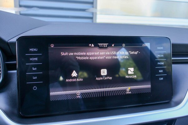 Apple Carplay/Android Auto